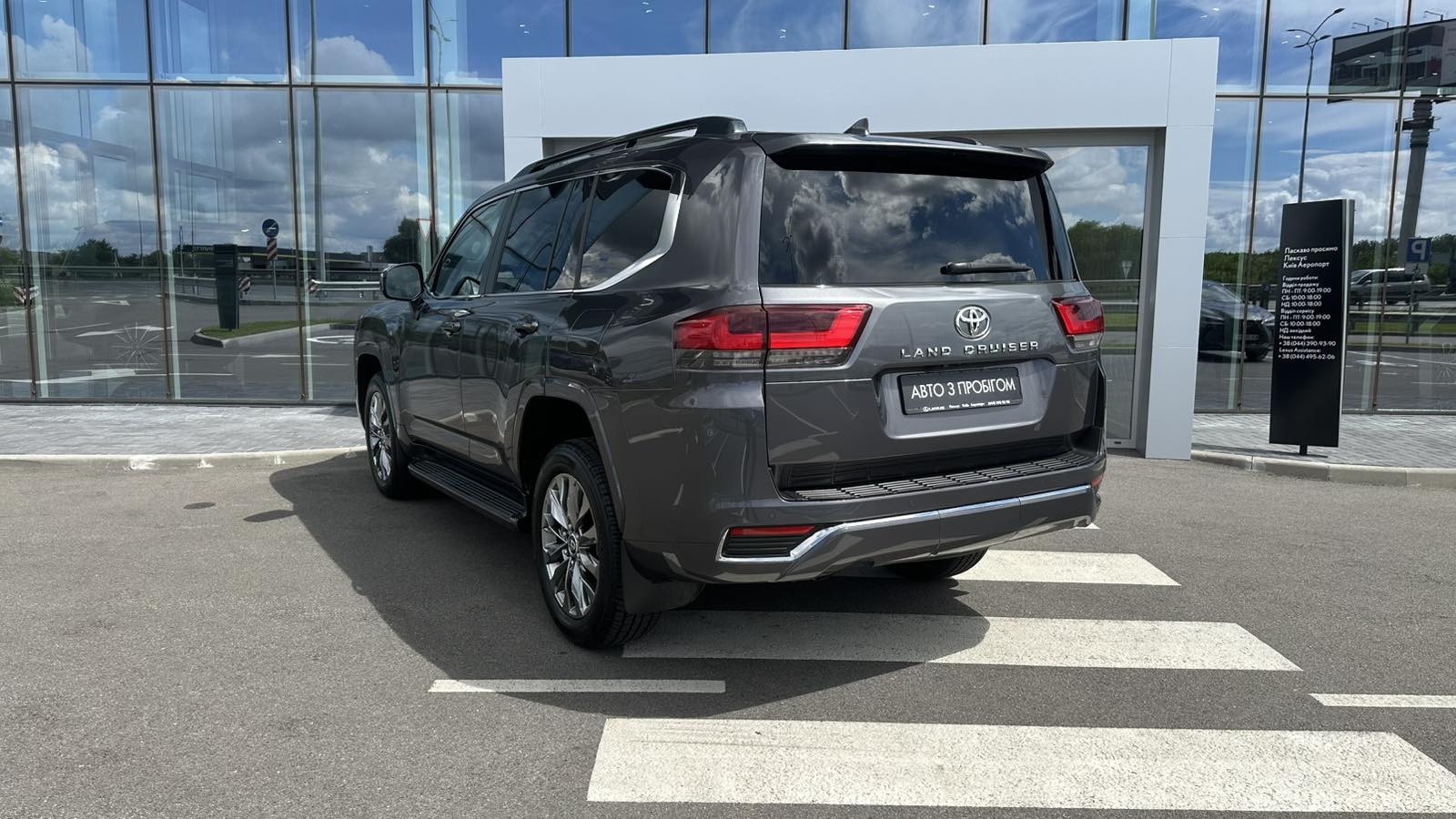 Toyota LAND CRUISER 2023 року з пробігом 34000 км, Універсал, Лексус Київ Аеропорт, м.Київ - 4013077 ГРН | Фото № 2