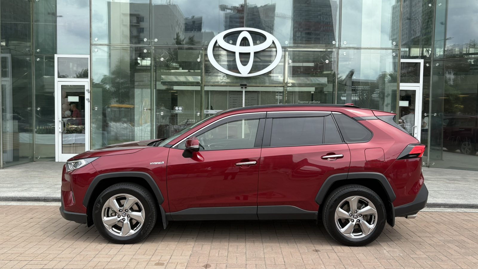 Toyota RAV4 2020 року з пробігом 20580 км, Універсал, Тойота Центр Київ "Автосаміт Укравто", м.Київ - 1950000 ГРН | Фото № 3