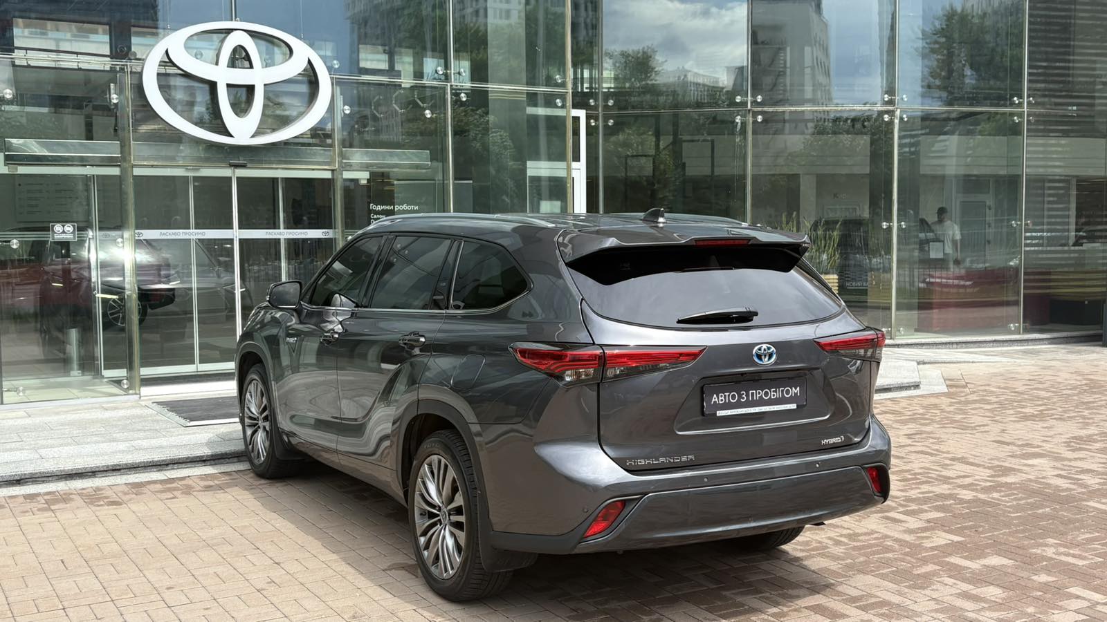 Toyota HIGHLANDER 2021 року, Універсал, Тойота Центр Київ "Автосаміт Укравто", м.Київ | Фото № 2 Toyota HIGHLANDER 2021 року з пробігом 79000 км, Універсал, Тойота Центр Київ "Автосаміт Укравто", м.Київ - 2380000 ГРН | Фото № 2