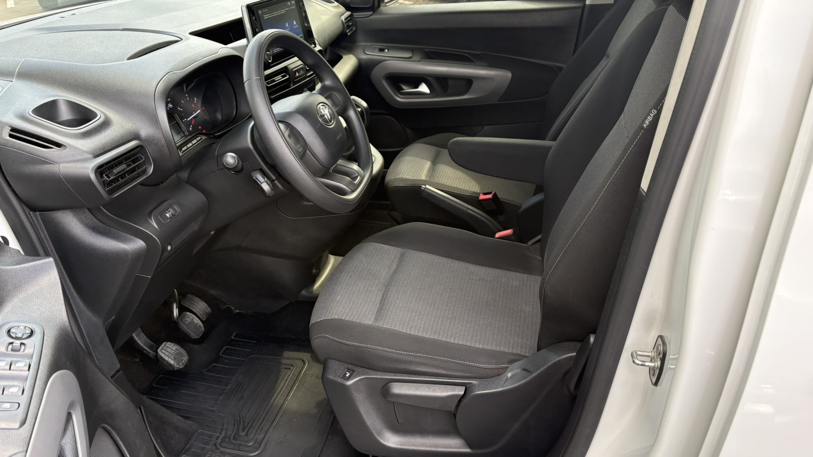 Toyota PROACE CITY VERSO 2021 року з пробігом 87029 км, Універсал, Тойота Центр Київ "Автосаміт Укравто", м.Київ - 1218100 ГРН | Фото № 12