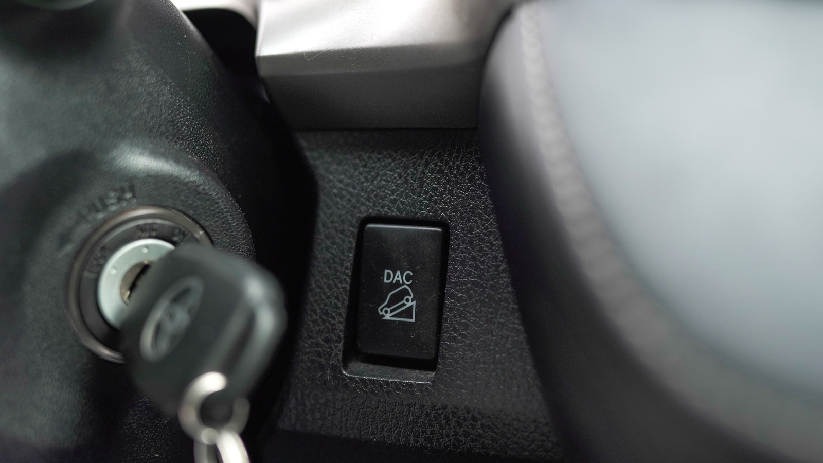Toyota RAV4 2014 року з пробігом 82106 км, Універсал, Тойота Центр Львів "Діамант", м.Львів - 858240 ГРН | Фото № 23