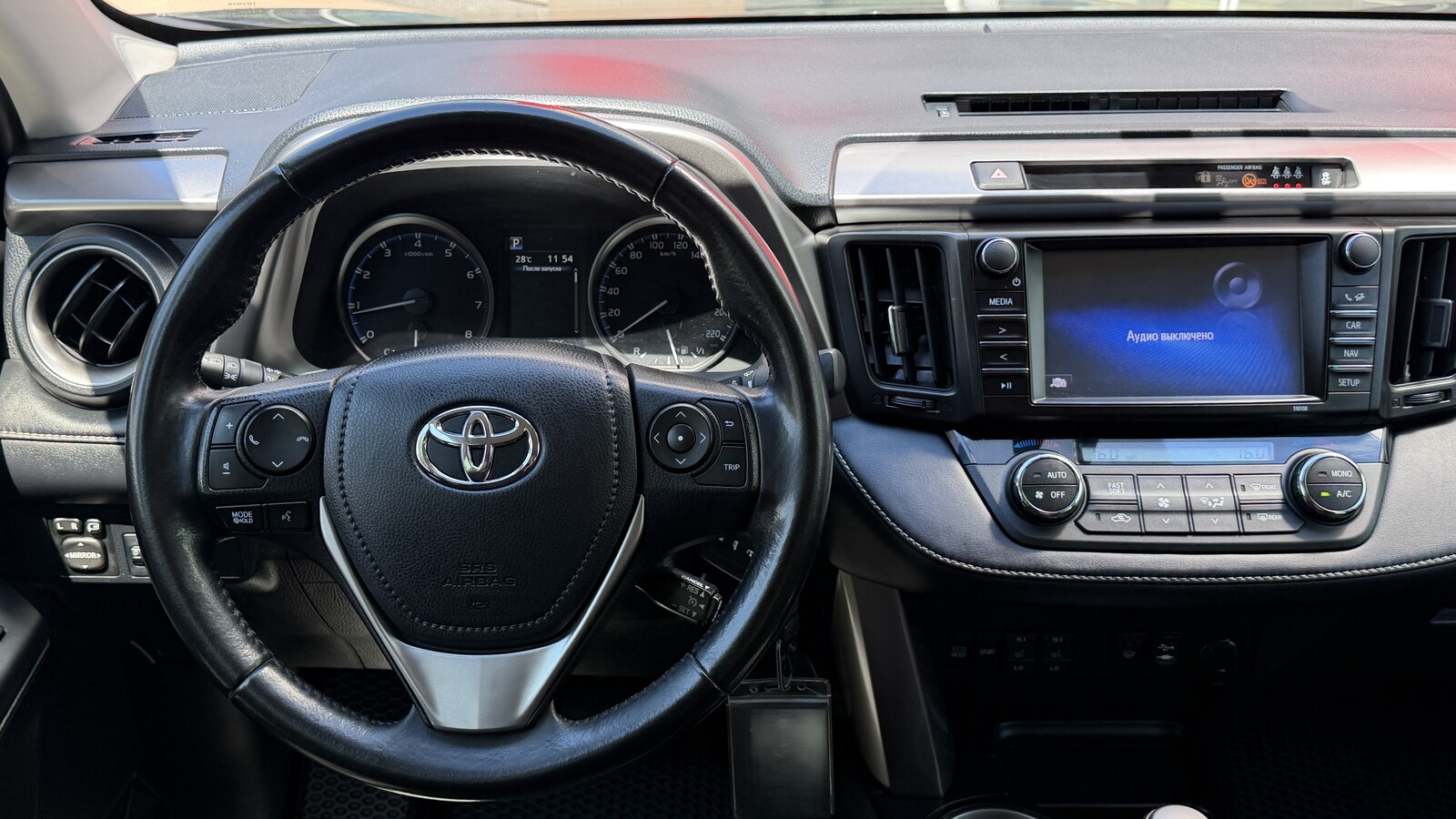 Toyota RAV4 2017 року, Універсал, Тойота Центр Кривий Ріг "Алмаз Сістем", м.Кривий Ріг | Фото № 9 Toyota RAV4 2017 року з пробігом 68936 км, Універсал, Тойота Центр Кривий Ріг "Алмаз Сістем", м.Кривий Ріг - 900000 ГРН | Фото № 9