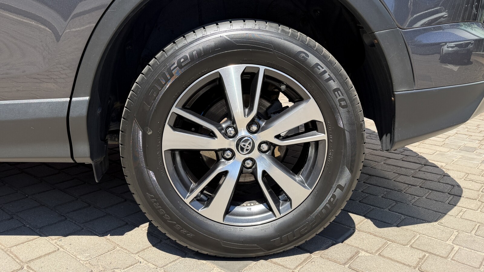 Toyota RAV4 2017 року, Універсал, Тойота Центр Кривий Ріг "Алмаз Сістем", м.Кривий Ріг | Фото № 16 Toyota RAV4 2017 року з пробігом 68936 км, Універсал, Тойота Центр Кривий Ріг "Алмаз Сістем", м.Кривий Ріг - 900000 ГРН | Фото № 16