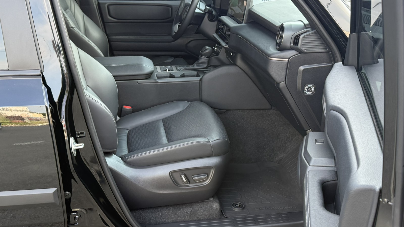 Toyota LAND CRUISER PRADO 2025 року з пробігом 18095 км, Універсал, Тойота Центр Київ "Автосаміт Укравто", м.Київ - 2850000 ГРН | Фото № 6