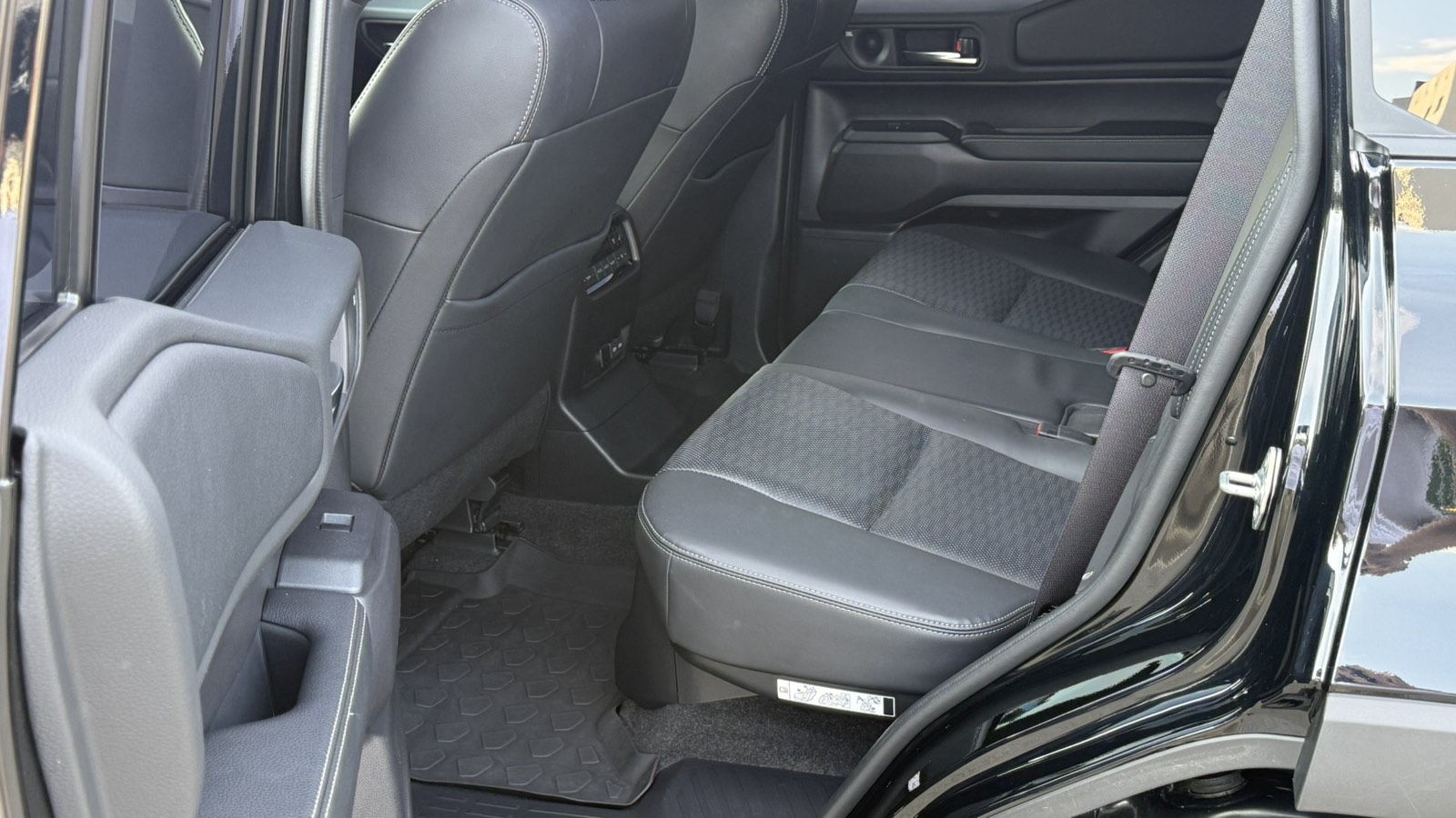 Toyota LAND CRUISER PRADO 2025 року з пробігом 18095 км, Універсал, Тойота Центр Київ "Автосаміт Укравто", м.Київ - 2850000 ГРН | Фото № 11