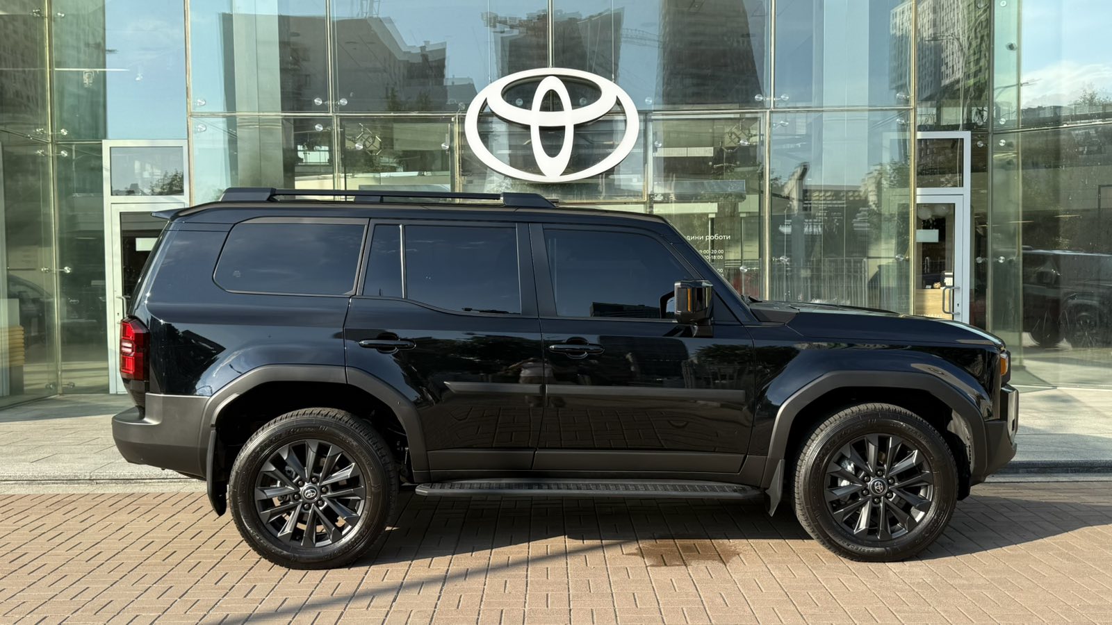 Toyota LAND CRUISER PRADO 2025 року з пробігом 18095 км, Універсал, Тойота Центр Київ "Автосаміт Укравто", м.Київ - 2850000 ГРН | Фото № 16