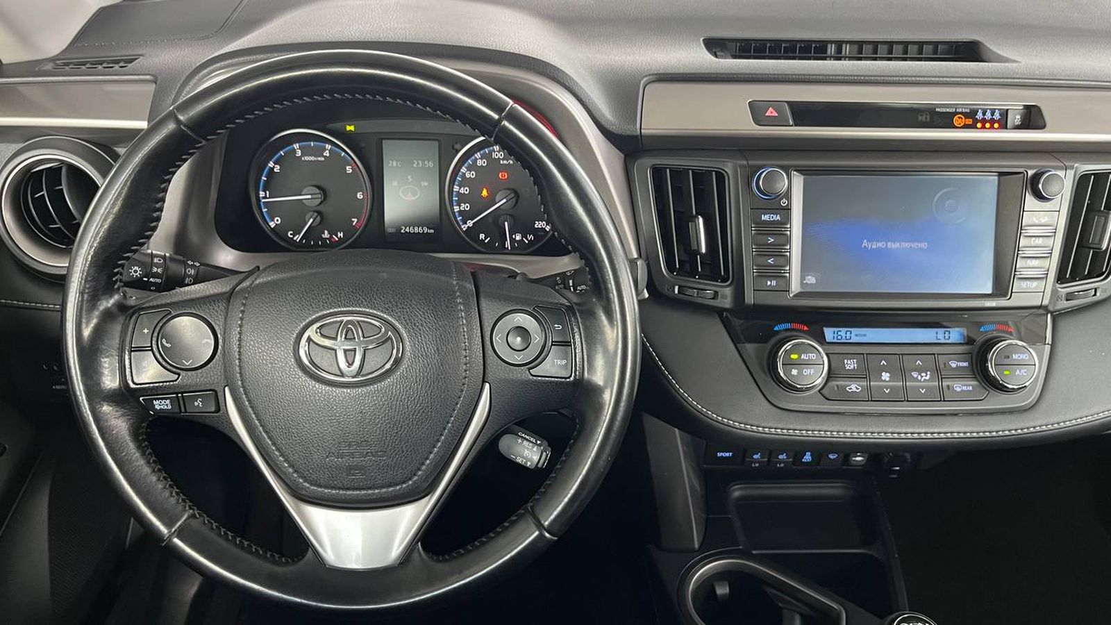 Toyota RAV4 2016 року, Універсал, Тойота Центр Хмельницький "Гранд Мотор", м.Хмельницький | Фото № 9 Toyota RAV4 2016 року з пробігом 246859 км, Універсал, Тойота Центр Хмельницький "Гранд Мотор", м.Хмельницький - 774000 ГРН | Фото № 9