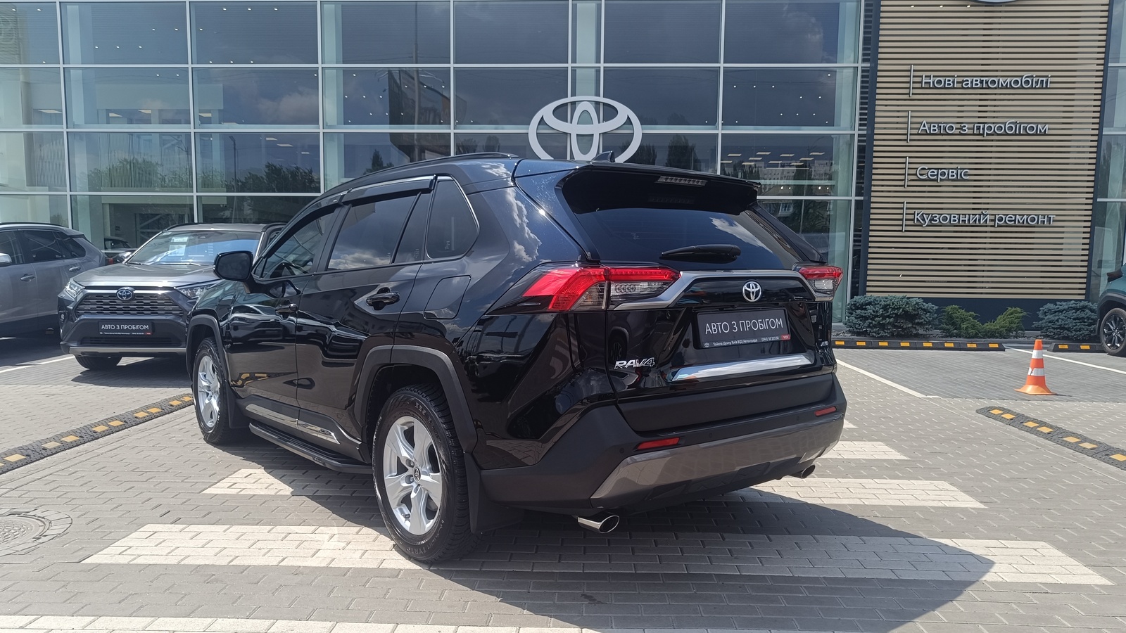 Toyota RAV4 2019 року з пробігом 65359 км, Універсал, Тойота Центр Київ "ВіДі Автострада", м.Київ - 1248000 ГРН | Фото № 2