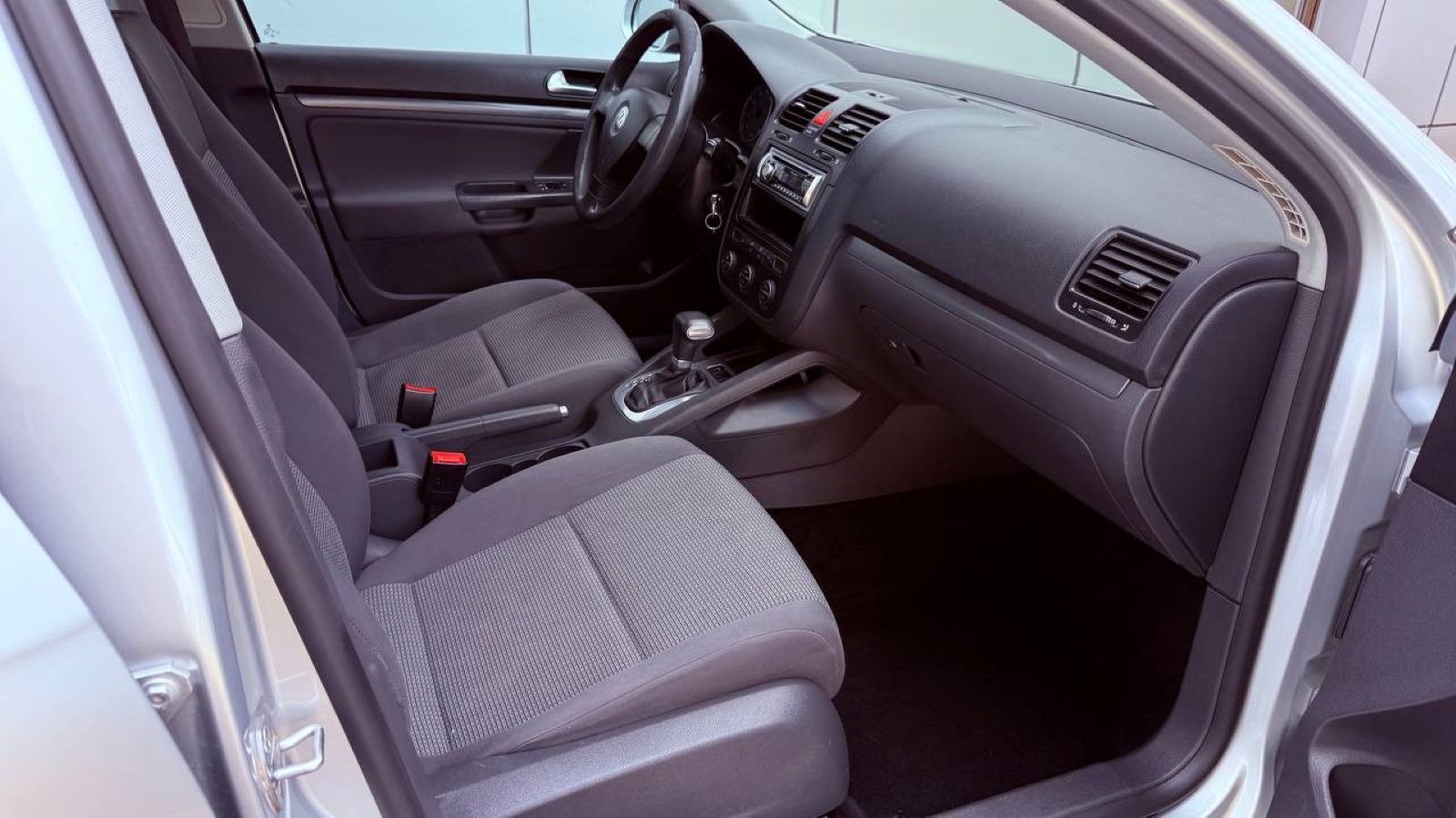 Інші авто VOLKSWAGEN JETTA 2006 року, Седан, Тойота Центр Одеса "Інжпроект", м.Одеса | Фото № 6 Інші авто VOLKSWAGEN JETTA 2006 року з пробігом 211861 км, Седан, Тойота Центр Одеса "Інжпроект", м.Одеса - 250000 ГРН | Фото № 6