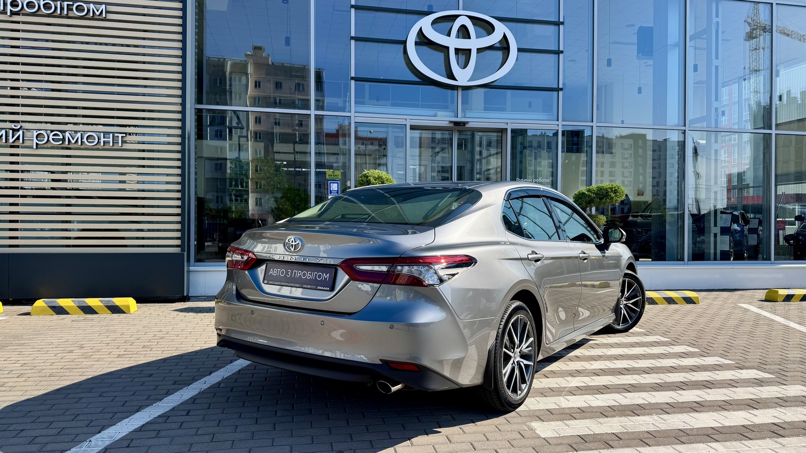 Toyota CAMRY 2021 року, Седан, Тойота Центр Чернігів "Соллі-Плюс", м.Чернігів | Фото № 17 Toyota CAMRY 2021 року з пробігом 33122 км, Седан, Тойота Центр Чернігів "Соллі-Плюс", м.Чернігів - 1360000 ГРН | Фото № 17