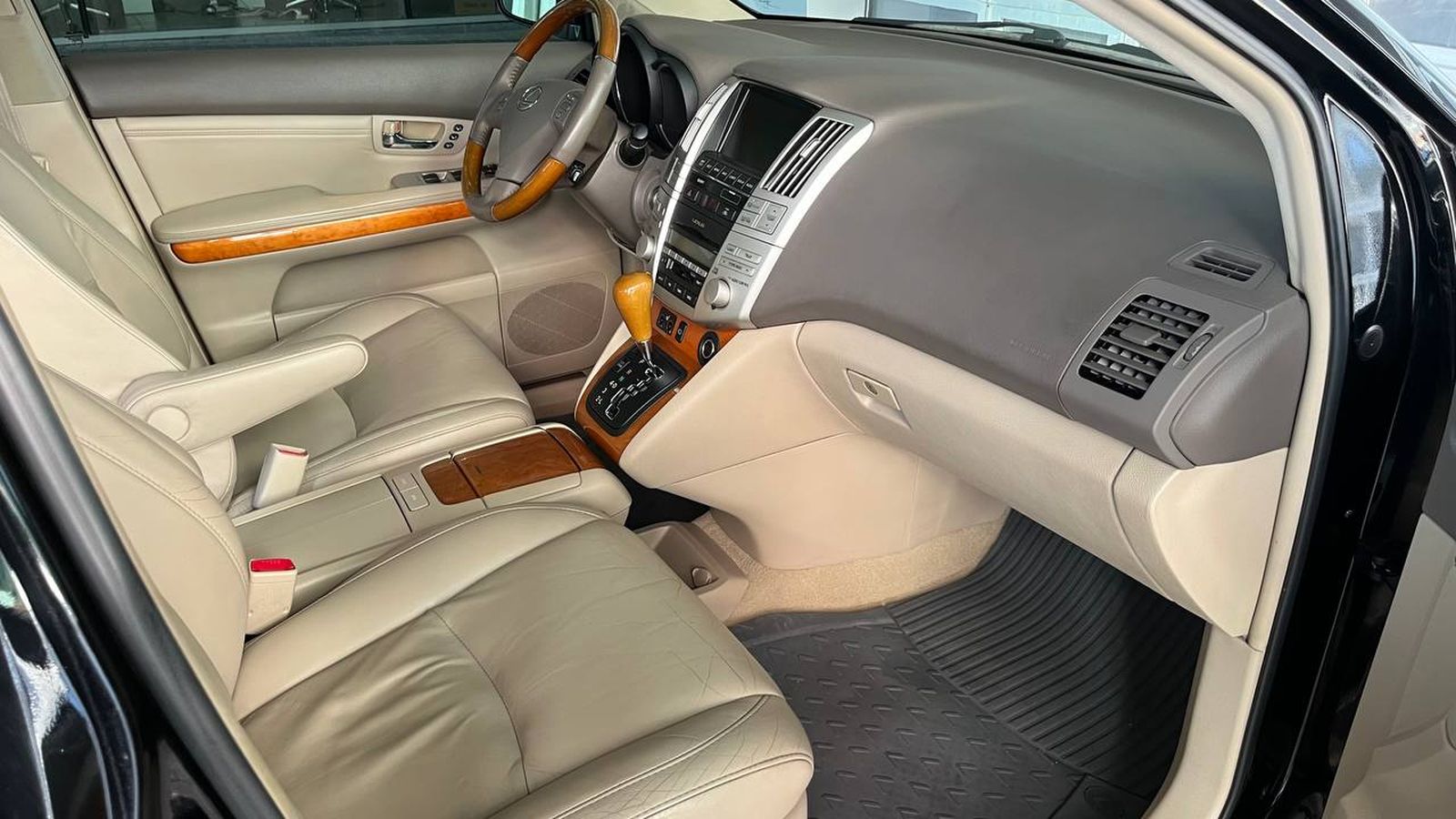 Lexus RX 2008 року, Універсал, Тойота Центр Хмельницький "Гранд Мотор", м.Хмельницький | Фото № 6 Lexus RX 2008 року з пробігом 184761 км, Універсал, Тойота Центр Хмельницький "Гранд Мотор", м.Хмельницький - 514000 ГРН | Фото № 6