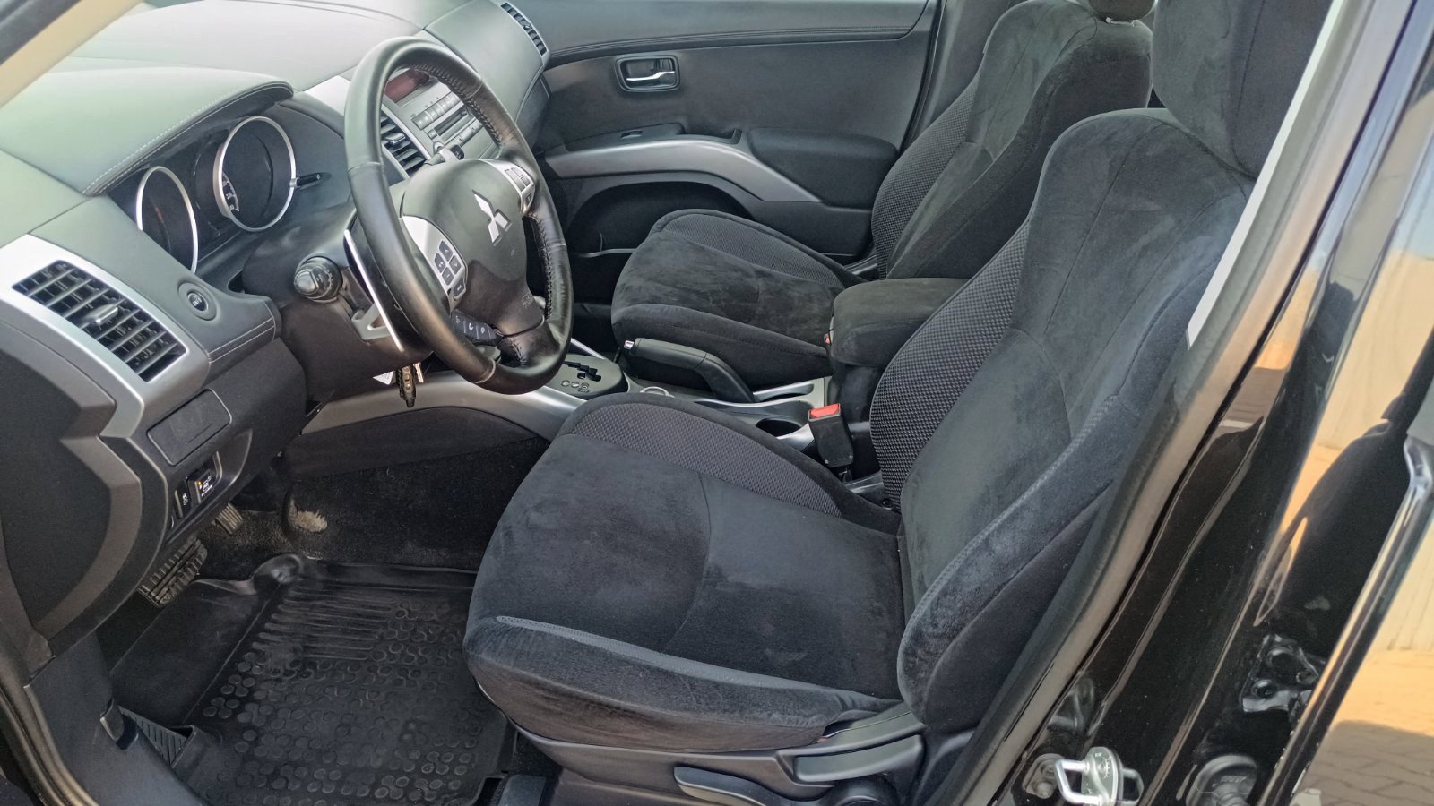Інші авто MITSUBISHI OUTLANDER XL 2012 року з пробігом 205009 км, Універсал, Тойота Центр Київ «ВІДІ Аеропорт», м.Київ - 460000 ГРН | Фото № 12
