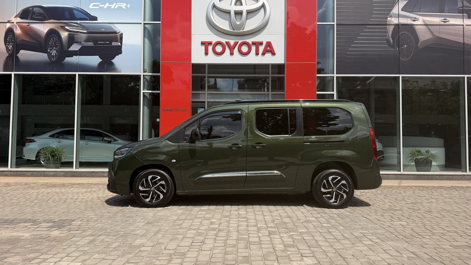 Toyota PROACE CITY VERSO 2024 року, Універсал, Тойота Центр Кривий Ріг "Алмаз Сістем", м.Кривий Ріг | Фото № 3 Toyota PROACE CITY VERSO 2024 року з пробігом 118785 км, Універсал, Тойота Центр Кривий Ріг "Алмаз Сістем", м.Кривий Ріг - 1180000 ГРН | Фото № 3