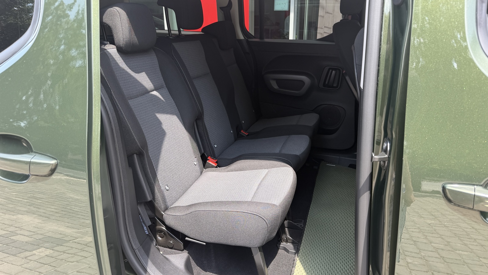 Toyota PROACE CITY VERSO 2024 року, Універсал, Тойота Центр Кривий Ріг "Алмаз Сістем", м.Кривий Ріг | Фото № 7 Toyota PROACE CITY VERSO 2024 року з пробігом 118785 км, Універсал, Тойота Центр Кривий Ріг "Алмаз Сістем", м.Кривий Ріг - 1180000 ГРН | Фото № 7