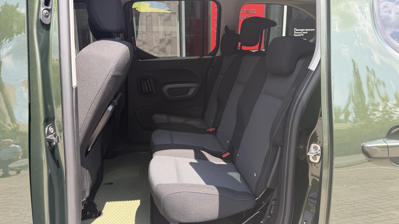 Toyota PROACE CITY VERSO 2024 року, Універсал, Тойота Центр Кривий Ріг "Алмаз Сістем", м.Кривий Ріг | Фото № 11 Toyota PROACE CITY VERSO 2024 року з пробігом 118785 км, Універсал, Тойота Центр Кривий Ріг "Алмаз Сістем", м.Кривий Ріг - 1180000 ГРН | Фото № 11