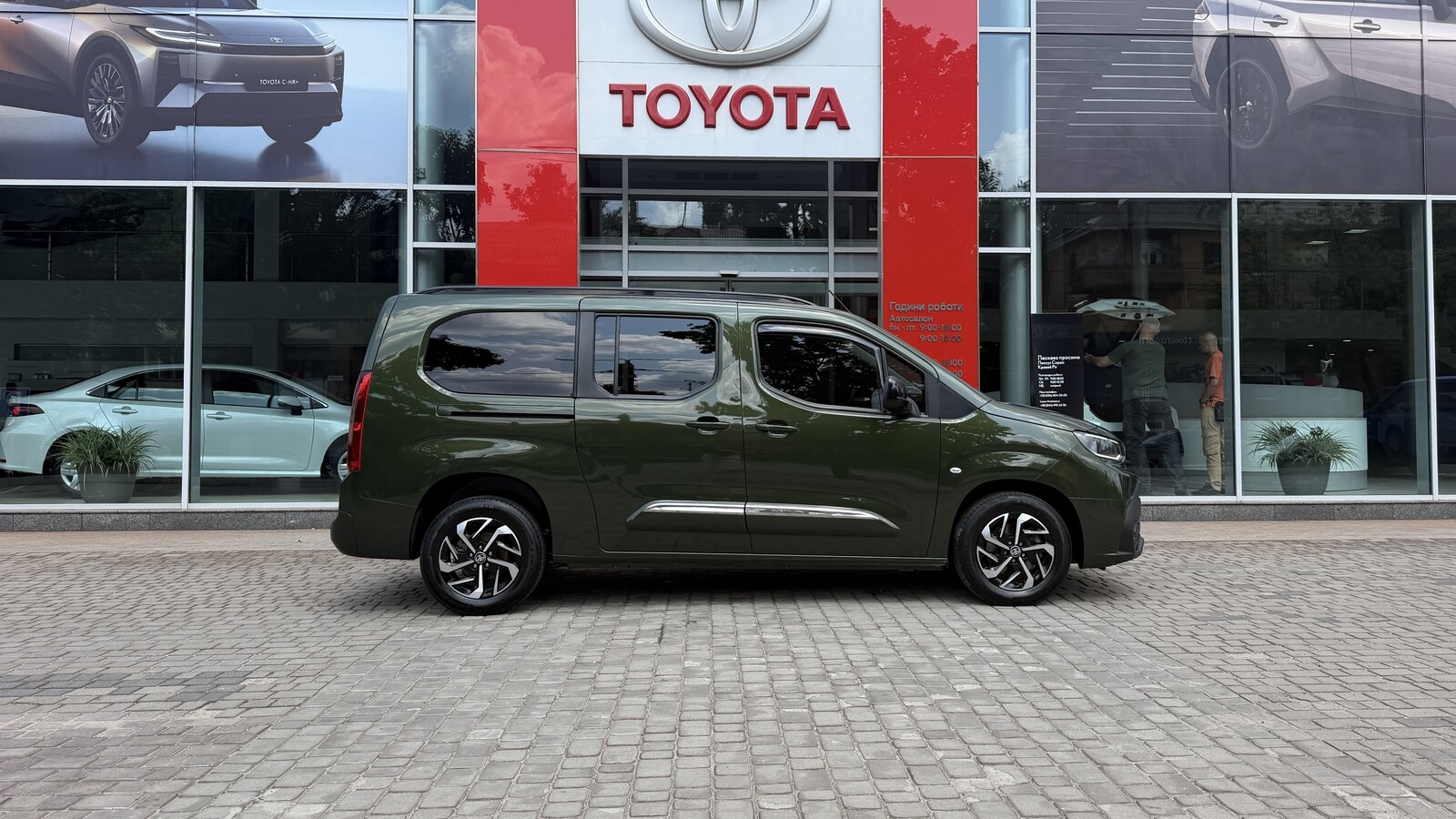 Toyota PROACE CITY VERSO 2024 року, Універсал, Тойота Центр Кривий Ріг "Алмаз Сістем", м.Кривий Ріг | Фото № 17 Toyota PROACE CITY VERSO 2024 року з пробігом 118785 км, Універсал, Тойота Центр Кривий Ріг "Алмаз Сістем", м.Кривий Ріг - 1180000 ГРН | Фото № 17