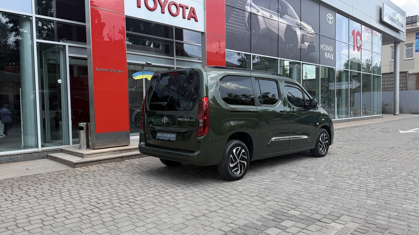 Toyota PROACE CITY VERSO 2024 року, Універсал, Тойота Центр Кривий Ріг "Алмаз Сістем", м.Кривий Ріг | Фото № 18 Toyota PROACE CITY VERSO 2024 року з пробігом 118785 км, Універсал, Тойота Центр Кривий Ріг "Алмаз Сістем", м.Кривий Ріг - 1180000 ГРН | Фото № 18