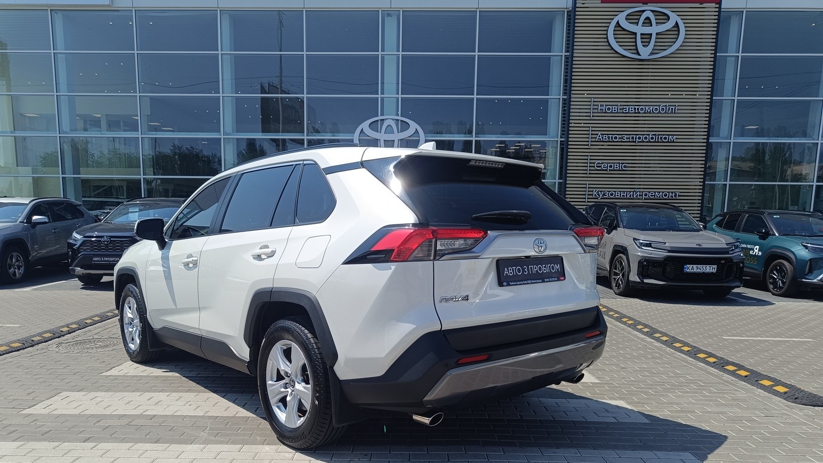 Toyota RAV4 2019 року з пробігом 153370 км, Універсал, Тойота Центр Київ "ВіДі Автострада", м.Київ - 1200000 ГРН | Фото № 2
