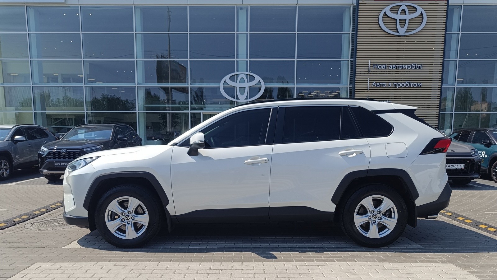 Toyota RAV4 2019 року з пробігом 153370 км, Універсал, Тойота Центр Київ "ВіДі Автострада", м.Київ - 1200000 ГРН | Фото № 3