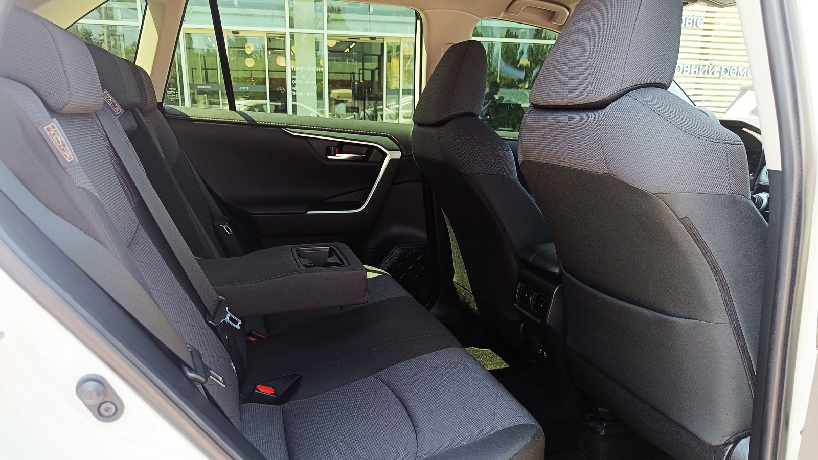 Toyota RAV4 2019 року з пробігом 153370 км, Універсал, Тойота Центр Київ "ВіДі Автострада", м.Київ - 1200000 ГРН | Фото № 7