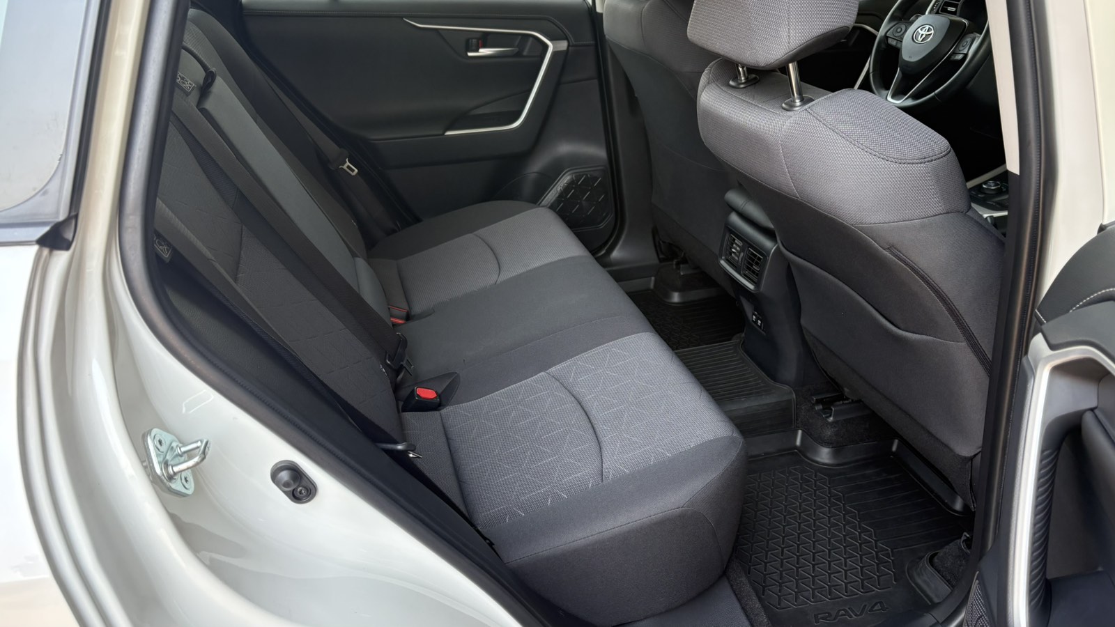Toyota RAV4 2019 року з пробігом 37082 км, Універсал, Тойота Центр Київ "Автосаміт Укравто", м.Київ - 1479000 ГРН | Фото № 7