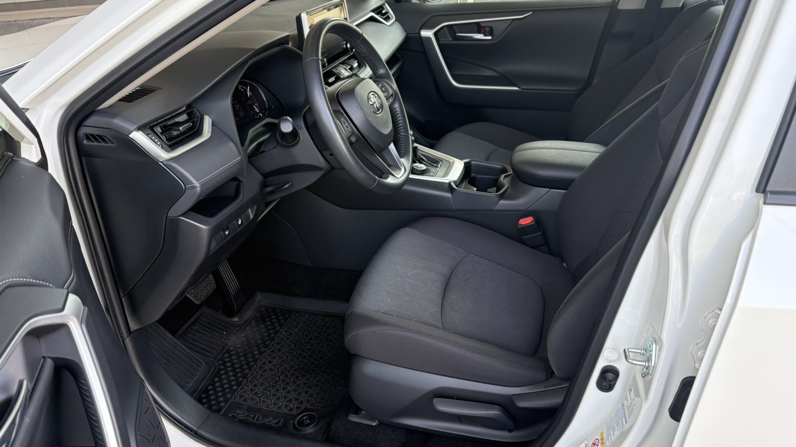 Toyota RAV4 2019 року з пробігом 37082 км, Універсал, Тойота Центр Київ "Автосаміт Укравто", м.Київ - 1479000 ГРН | Фото № 12