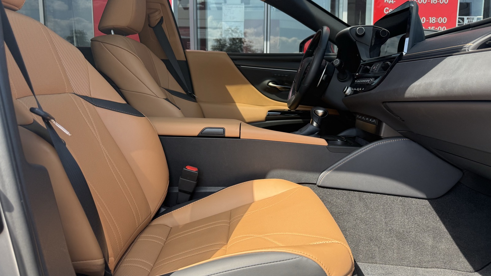 Lexus ES 2023 року, Седан, Тойота Центр Вінниця "Преміум Мотор", м.Вінниця | Фото № 6 Lexus ES 2023 року з пробігом 34684 км, Седан, Тойота Центр Вінниця "Преміум Мотор", м.Вінниця - 2250000 ГРН | Фото № 6