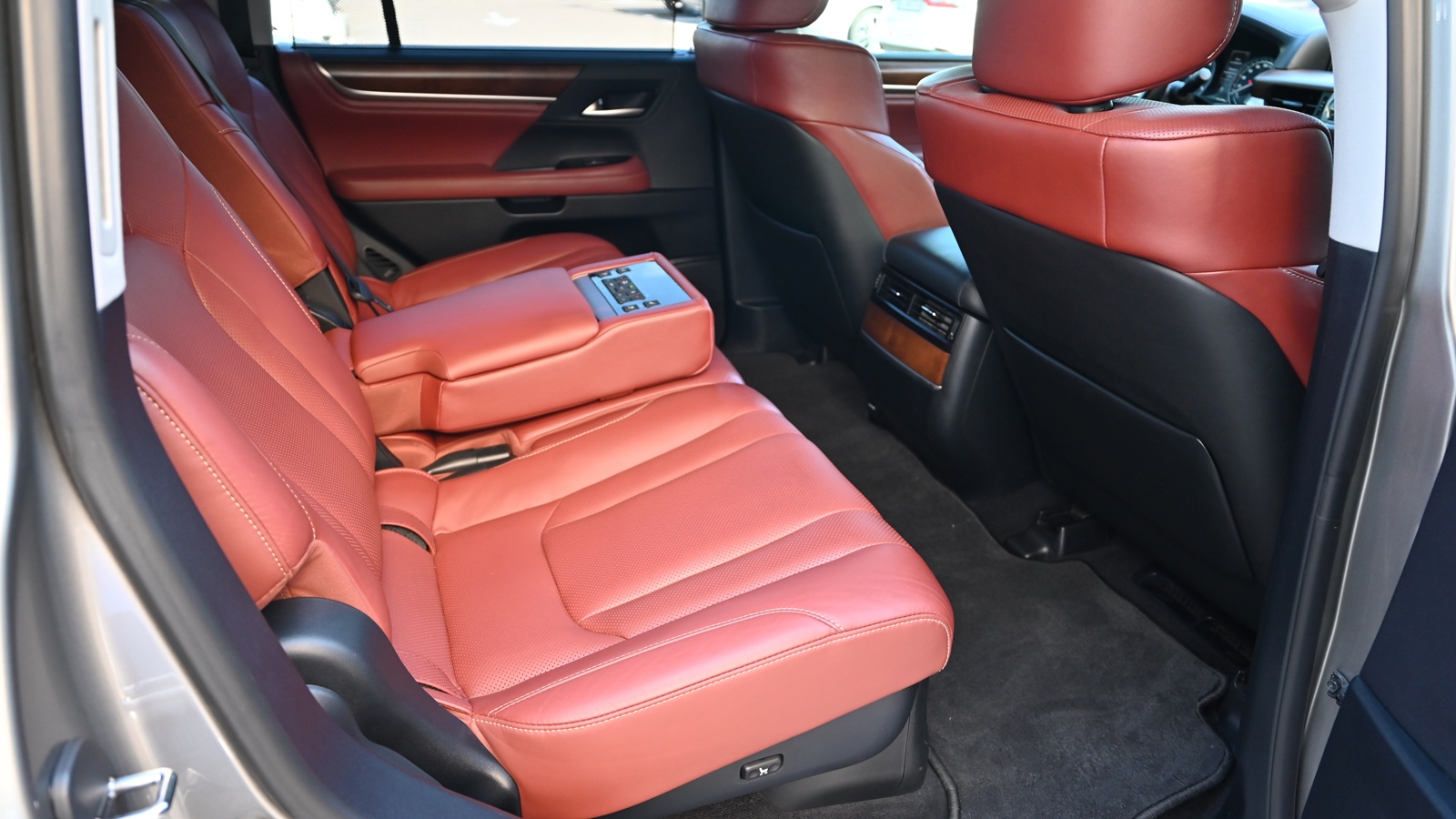 Lexus LX 2018 року, Універсал, Тойота Центр Київ "Сіті Плаза", м.Київ | Фото № 7 Lexus LX 2018 року з пробігом 83724 км, Універсал, Тойота Центр Київ "Сіті Плаза", м.Київ - 2926935 ГРН | Фото № 7