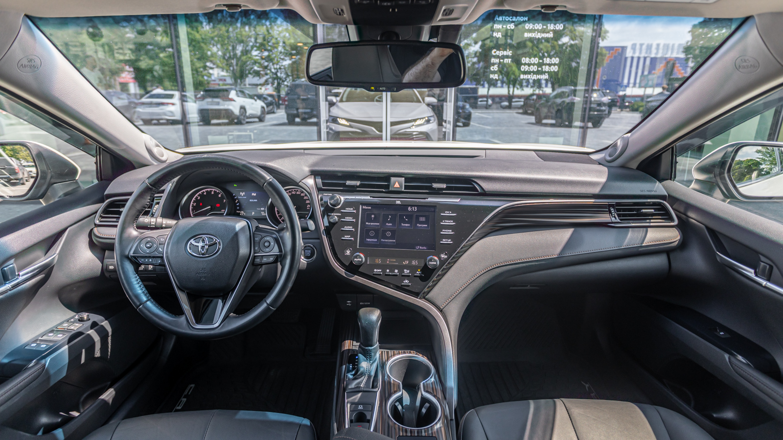 Toyota CAMRY 2019 року, Седан, Тойота Центр Дніпро "Алмаз Мотор" на Запорізькому шосе, м.Дніпро | Фото № 8 Toyota CAMRY 2019 року з пробігом 150035 км, Седан, Тойота Центр Дніпро "Алмаз Мотор" на Запорізькому шосе, м.Дніпро - 1115000 ГРН | Фото № 8