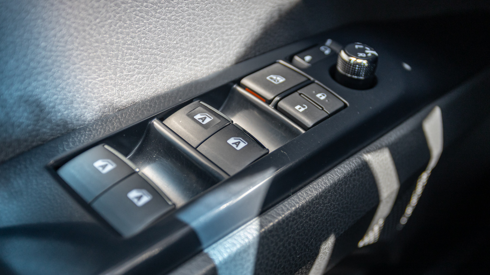 Toyota CAMRY 2019 року, Седан, Тойота Центр Дніпро "Алмаз Мотор" на Запорізькому шосе, м.Дніпро | Фото № 22 Toyota CAMRY 2019 року з пробігом 150035 км, Седан, Тойота Центр Дніпро "Алмаз Мотор" на Запорізькому шосе, м.Дніпро - 1115000 ГРН | Фото № 22