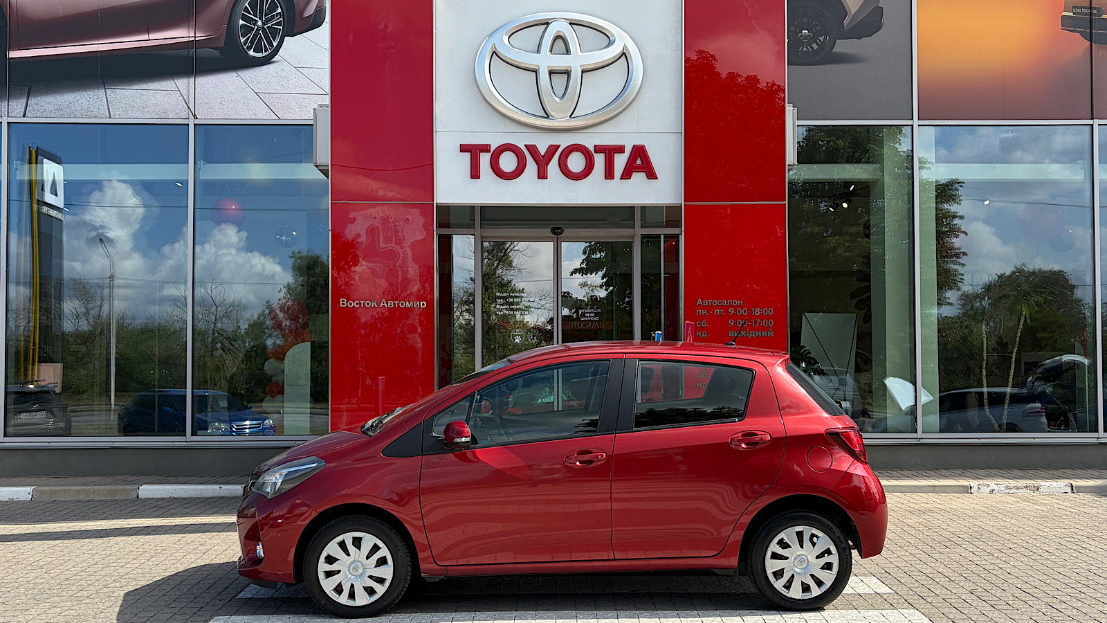 Toyota YARIS 2014 року, Хетчбек, Тойота Центр Запоріжжя "Восток Автомир", м.Запоріжжя | Фото № 3 Toyota YARIS 2014 року з пробігом 119000 км, Хетчбек, Тойота Центр Запоріжжя "Восток Автомир", м.Запоріжжя - 537600 ГРН | Фото № 3