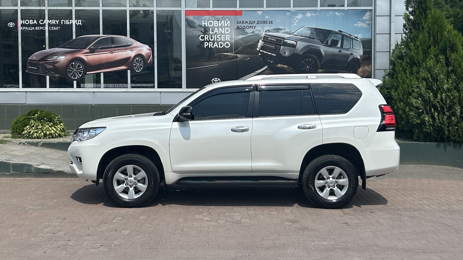 Toyota LAND CRUISER PRADO 2022 року, Універсал, Тойота Центр Чернівці "Олімп-Моторс", м.Чернівці | Фото № 3 Toyota LAND CRUISER PRADO 2022 року з пробігом 23655 км, Універсал, Тойота Центр Чернівці "Олімп-Моторс", м.Чернівці - 2220000 ГРН | Фото № 3