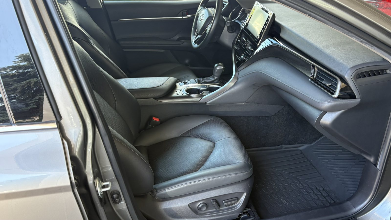 Toyota CAMRY 2021 року, Седан, Тойота Центр Київ "Автосаміт Укравто", м.Київ | Фото № 6 Toyota CAMRY 2021 року з пробігом 75099 км, Седан, Тойота Центр Київ "Автосаміт Укравто", м.Київ - 1513000 ГРН | Фото № 6