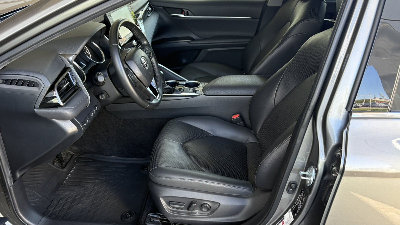 Toyota CAMRY 2021 року, Седан, Тойота Центр Київ "Автосаміт Укравто", м.Київ | Фото № 12 Toyota CAMRY 2021 року з пробігом 75099 км, Седан, Тойота Центр Київ "Автосаміт Укравто", м.Київ - 1513000 ГРН | Фото № 12