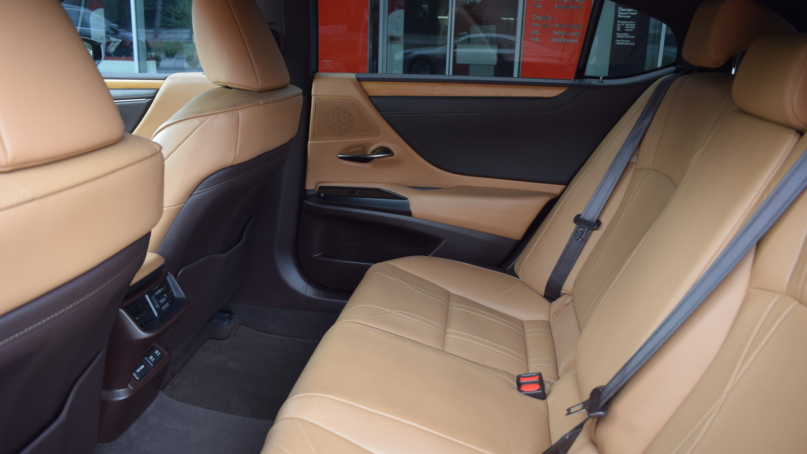 Lexus ES 2021 року, Седан, Тойота Центр Житомир "Стар - Кар", м.Житомир | Фото № 11 Lexus ES 2021 року з пробігом 63240 км, Седан, Тойота Центр Житомир "Стар - Кар", м.Житомир - 1980210 ГРН | Фото № 11