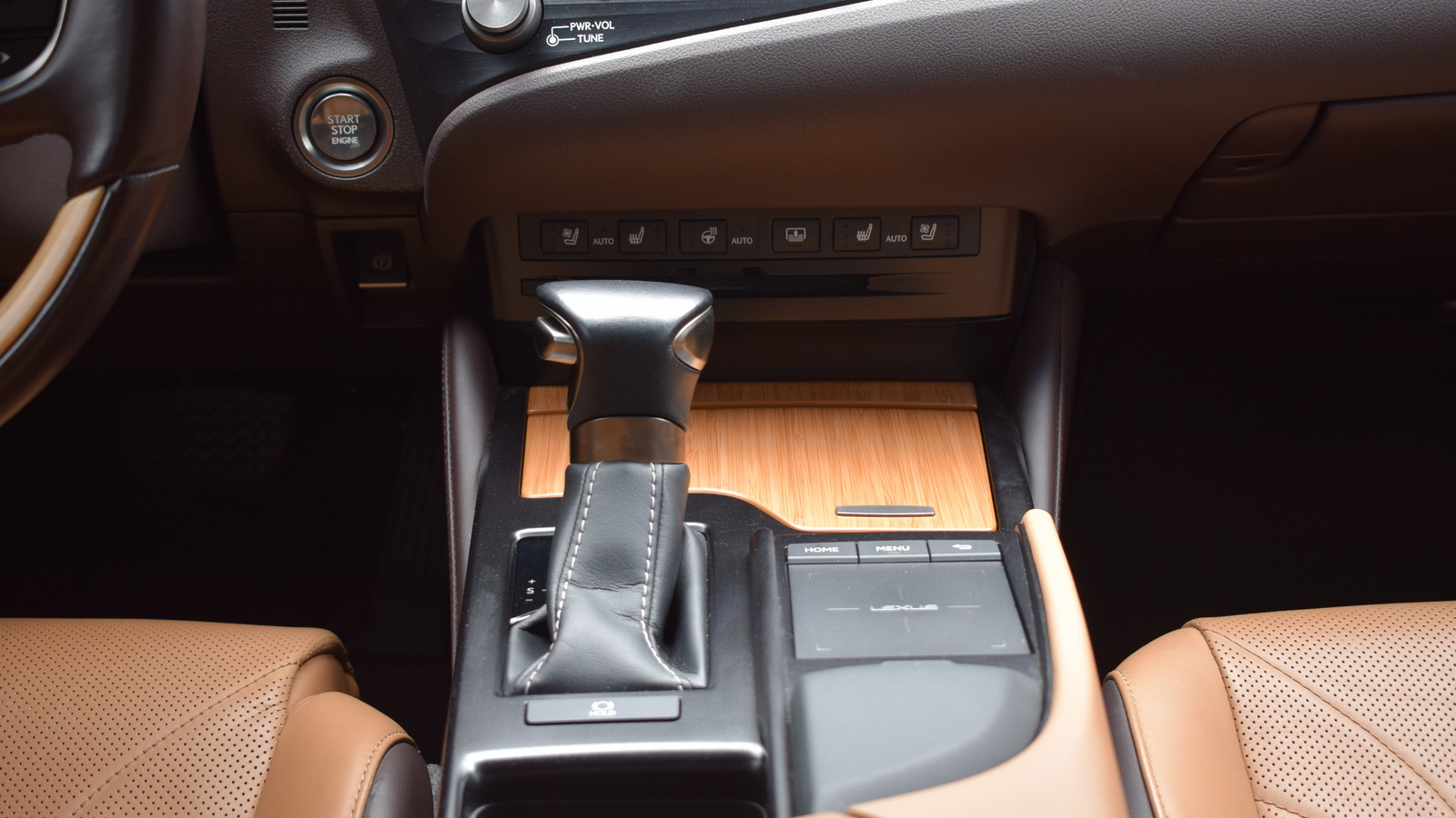 Lexus ES 2021 року, Седан, Тойота Центр Житомир "Стар - Кар", м.Житомир | Фото № 21 Lexus ES 2021 року з пробігом 63240 км, Седан, Тойота Центр Житомир "Стар - Кар", м.Житомир - 1980210 ГРН | Фото № 21