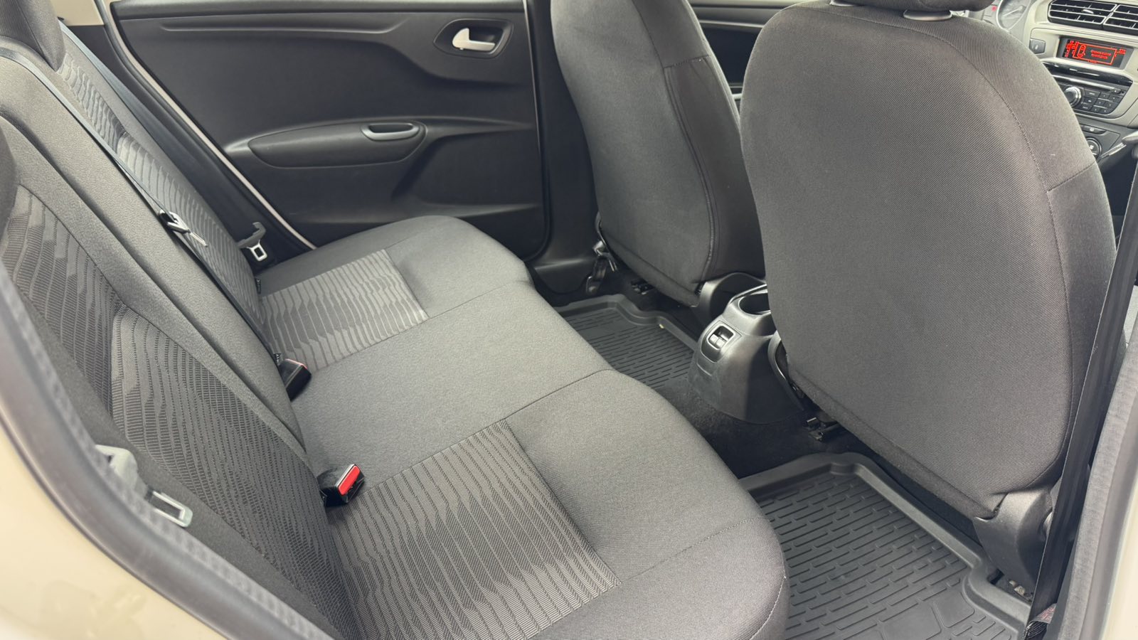 Інші авто PEUGEOT 301 2019 року, Седан, Тойота Центр Київ "Автосаміт Укравто", м.Київ | Фото № 7 Інші авто PEUGEOT 301 2019 року з пробігом 80381 км, Седан, Тойота Центр Київ "Автосаміт Укравто", м.Київ - 496500 ГРН | Фото № 7