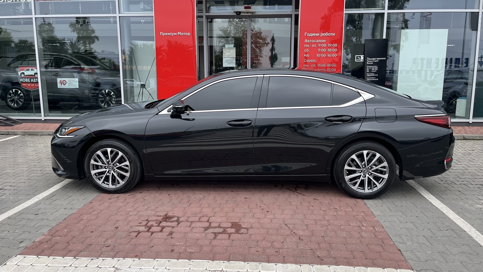 Lexus ES 2022 року, Седан, Тойота Центр Вінниця "Преміум Мотор", м.Вінниця | Фото № 3 Lexus ES 2022 року з пробігом 67167 км, Седан, Тойота Центр Вінниця "Преміум Мотор", м.Вінниця - 1550000 ГРН | Фото № 3