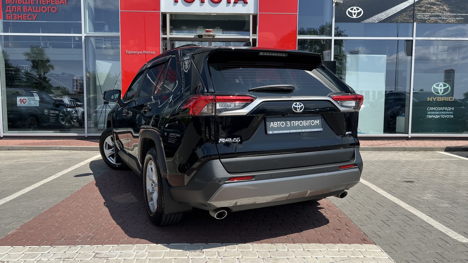 Toyota RAV4 2021 року, Універсал, Тойота Центр Вінниця "Преміум Мотор", м.Вінниця | Фото № 2 Toyota RAV4 2021 року з пробігом 170000 км, Універсал, Тойота Центр Вінниця "Преміум Мотор", м.Вінниця - 1120000 ГРН | Фото № 2