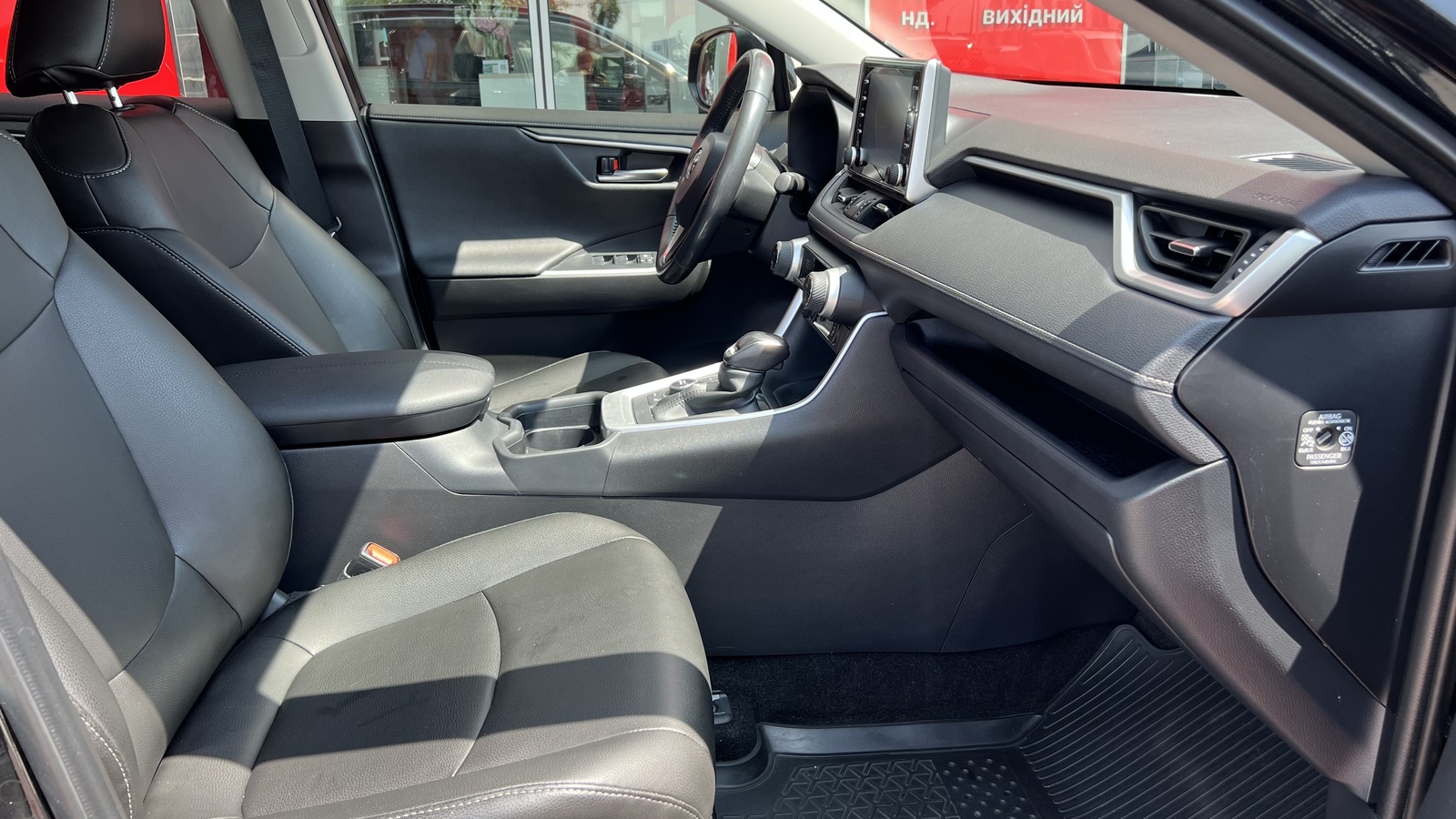 Toyota RAV4 2021 року, Універсал, Тойота Центр Вінниця "Преміум Мотор", м.Вінниця | Фото № 6 Toyota RAV4 2021 року з пробігом 170000 км, Універсал, Тойота Центр Вінниця "Преміум Мотор", м.Вінниця - 1120000 ГРН | Фото № 6