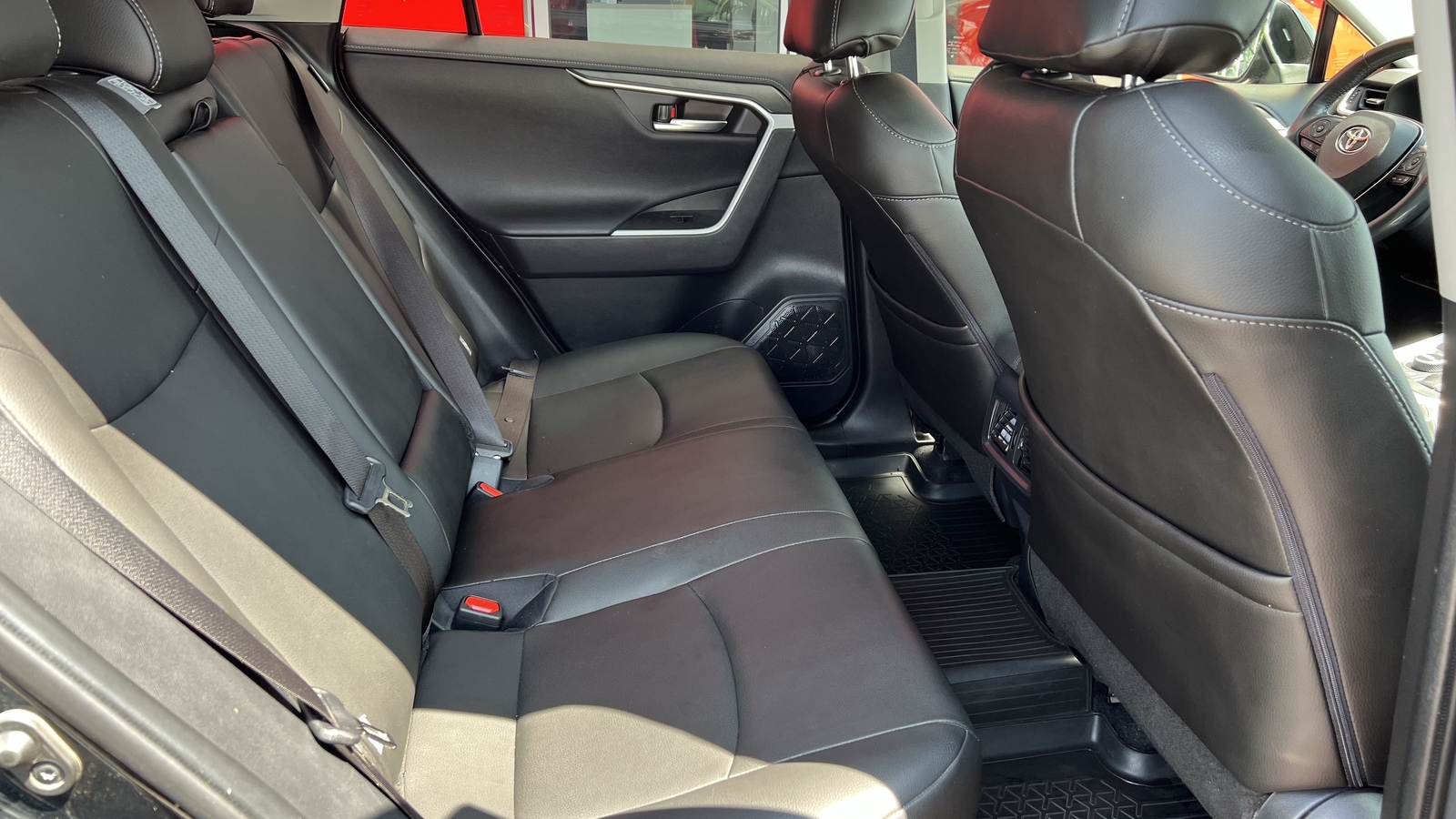 Toyota RAV4 2021 року, Універсал, Тойота Центр Вінниця "Преміум Мотор", м.Вінниця | Фото № 7 Toyota RAV4 2021 року з пробігом 170000 км, Універсал, Тойота Центр Вінниця "Преміум Мотор", м.Вінниця - 1120000 ГРН | Фото № 7