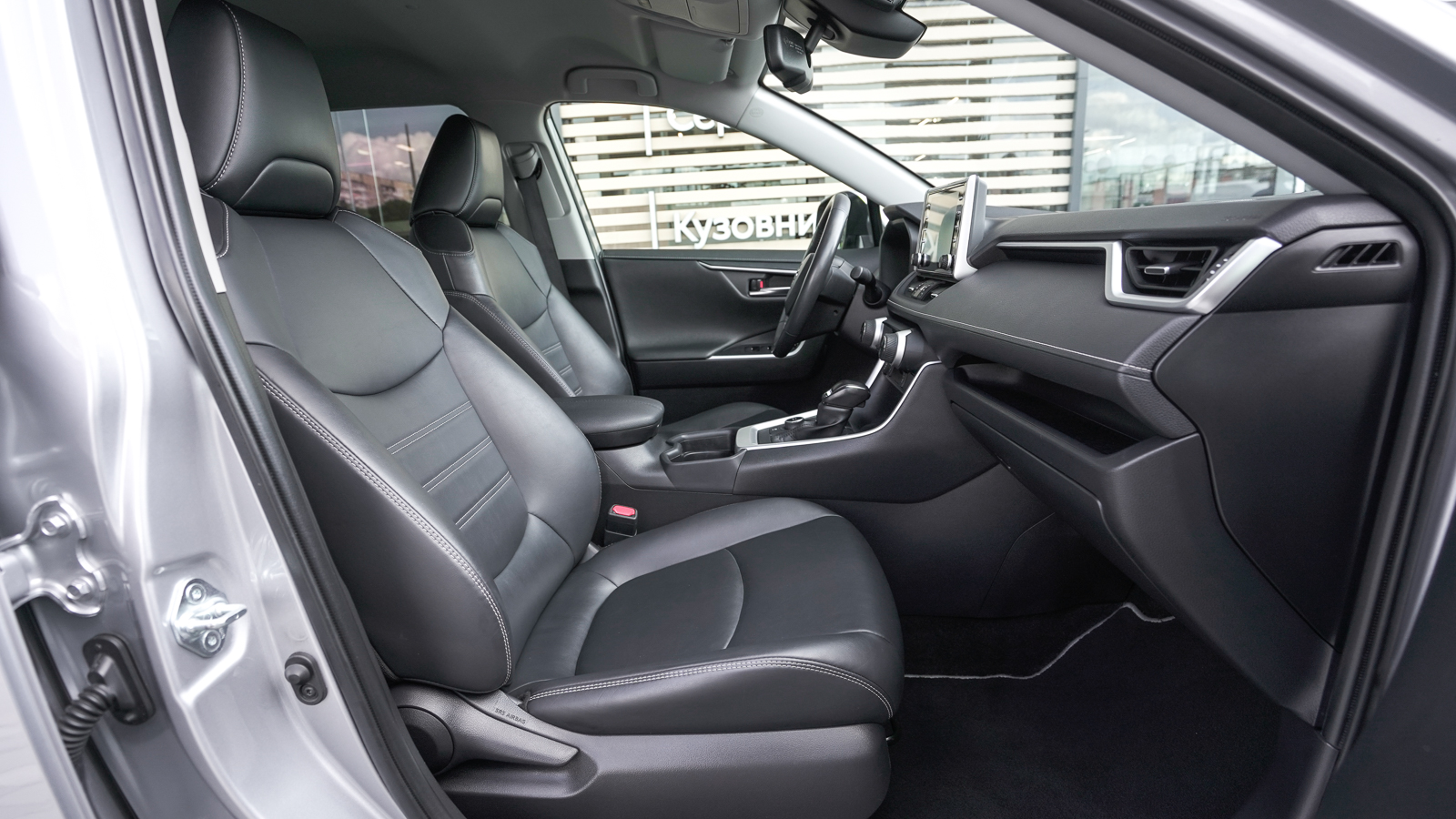 Toyota RAV4 2020 року, Універсал, Тойота Центр Львів "Діамант", м.Львів | Фото № 6 Toyota RAV4 2020 року з пробігом 82487 км, Універсал, Тойота Центр Львів "Діамант", м.Львів - 1609200 ГРН | Фото № 6