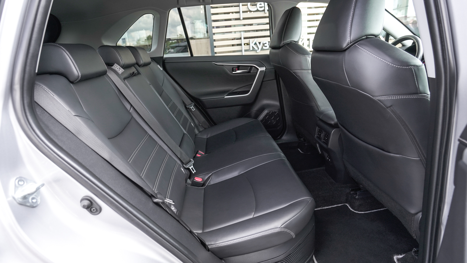 Toyota RAV4 2020 року, Універсал, Тойота Центр Львів "Діамант", м.Львів | Фото № 7 Toyota RAV4 2020 року з пробігом 82487 км, Універсал, Тойота Центр Львів "Діамант", м.Львів - 1609200 ГРН | Фото № 7
