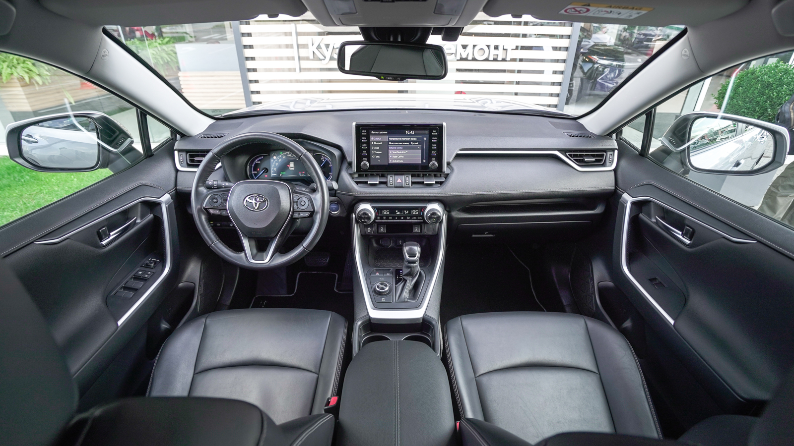 Toyota RAV4 2020 року, Універсал, Тойота Центр Львів "Діамант", м.Львів | Фото № 8 Toyota RAV4 2020 року з пробігом 82487 км, Універсал, Тойота Центр Львів "Діамант", м.Львів - 1609200 ГРН | Фото № 8