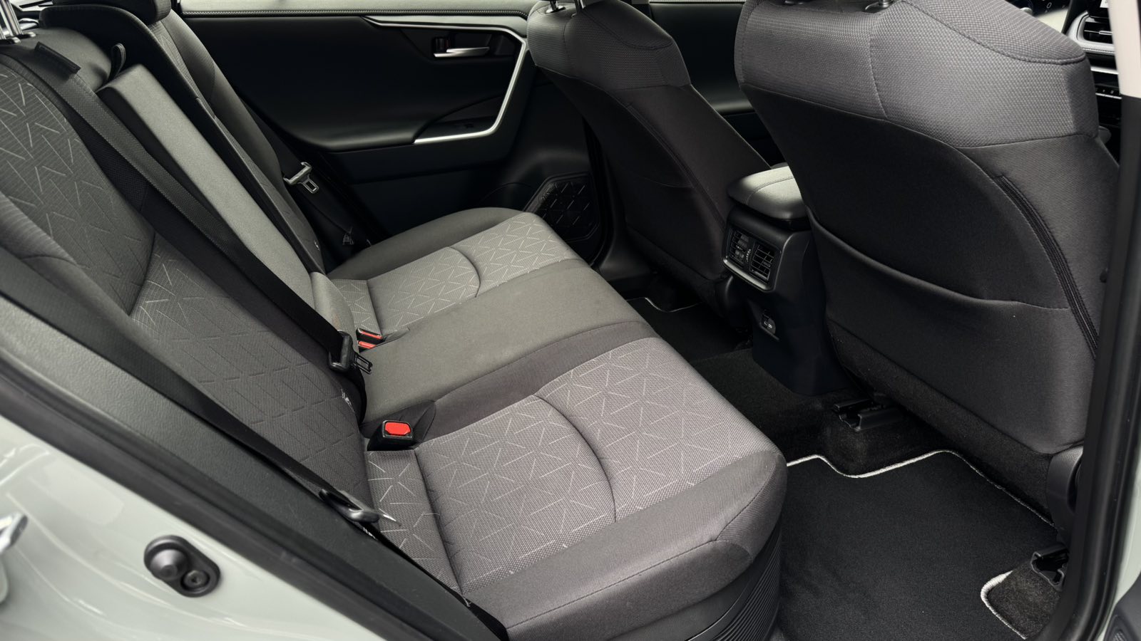 Toyota RAV4 2024 року, Універсал, Тойота Центр Одеса "ВіДі Пальміра", м.Одеса | Фото № 7 Toyota RAV4 2024 року з пробігом 52026 км, Універсал, Тойота Центр Одеса "ВіДі Пальміра", м.Одеса - 1646500 ГРН | Фото № 7