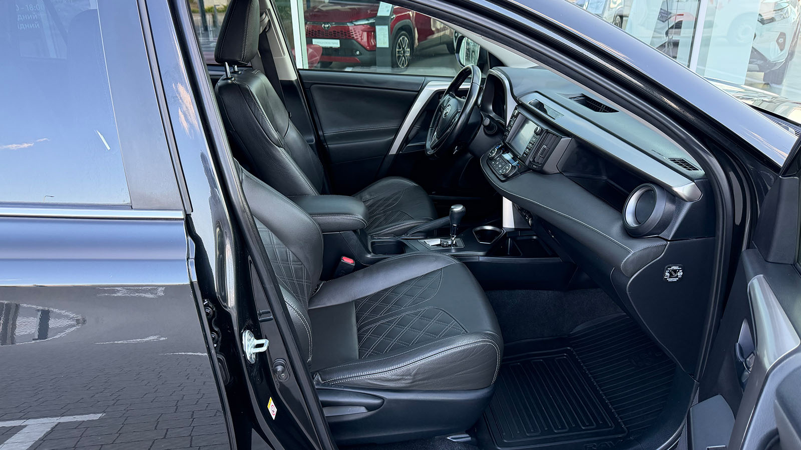 Toyota RAV4 2016 року з пробігом 299032 км, Універсал, Тойота Центр Рівне "Агат Авто", м.Рівне - 826950 ГРН | Фото № 6