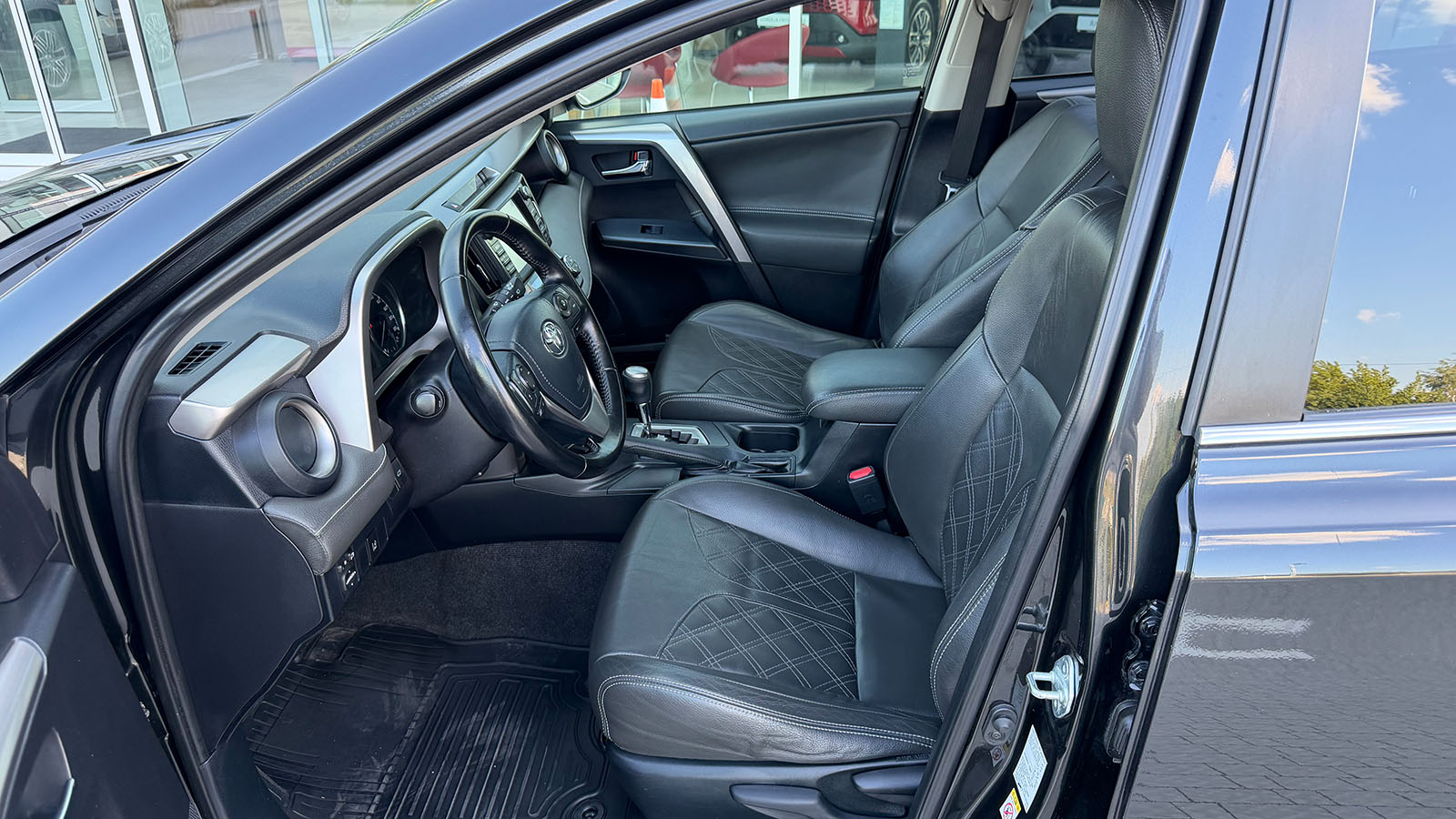 Toyota RAV4 2016 року з пробігом 299032 км, Універсал, Тойота Центр Рівне "Агат Авто", м.Рівне - 826950 ГРН | Фото № 12