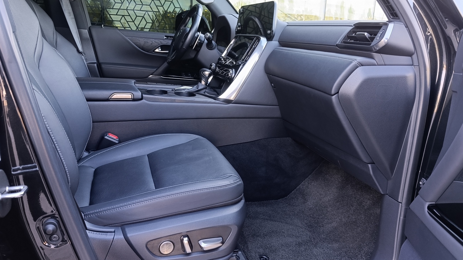 Lexus LX 2023 року з пробігом 30954 км, Універсал, Лексус Київ Захід, м.Київ - 5670000 ГРН | Фото № 8