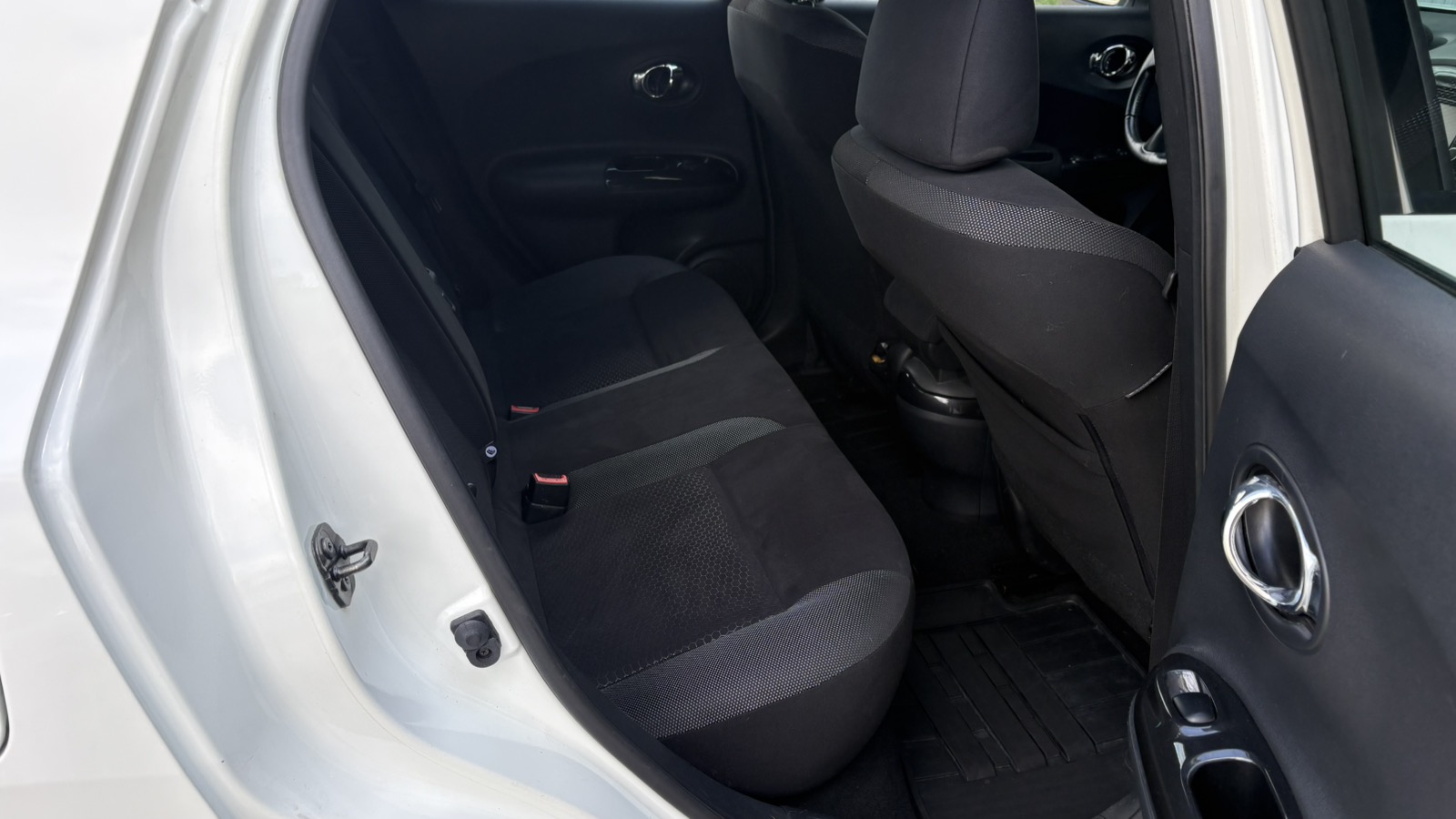 Інші авто NISSAN JUKE 2015 року, Універсал, Тойота Центр Київ "Автосаміт Укравто", м.Київ | Фото № 7 Інші авто NISSAN JUKE 2015 року з пробігом 82944 км, Універсал, Тойота Центр Київ "Автосаміт Укравто", м.Київ - 554000 ГРН | Фото № 7