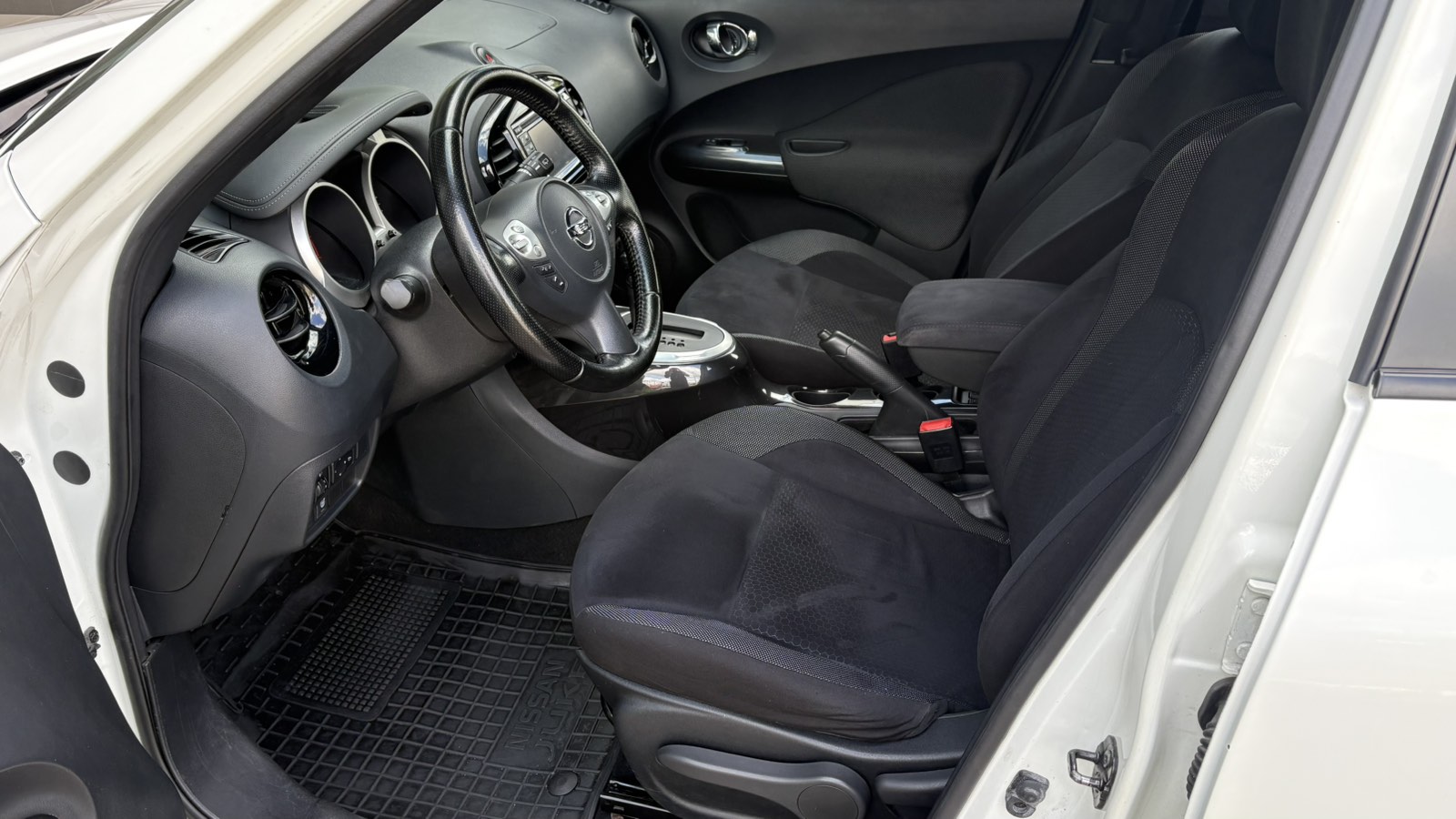 Інші авто NISSAN JUKE 2015 року, Універсал, Тойота Центр Київ "Автосаміт Укравто", м.Київ | Фото № 12 Інші авто NISSAN JUKE 2015 року з пробігом 82944 км, Універсал, Тойота Центр Київ "Автосаміт Укравто", м.Київ - 554000 ГРН | Фото № 12